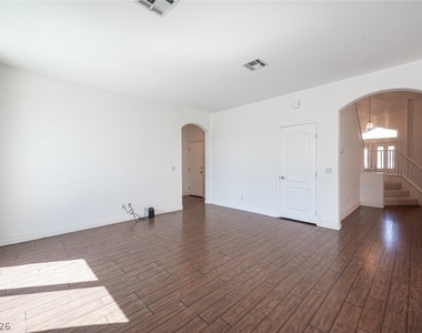 8747 Vista Cantera Court - Photo Thumbnail 23