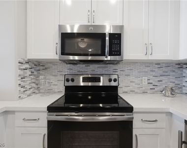8255 Las Vegas Boulevard - Photo Thumbnail 5