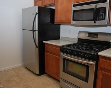 8805 Jeffreys Street - Photo Thumbnail 2