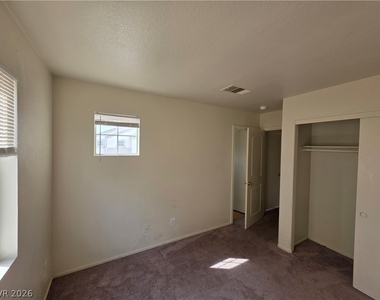 2506 Lady Elizabeth Court - Photo Thumbnail 16