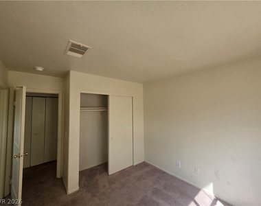 2506 Lady Elizabeth Court - Photo Thumbnail 14