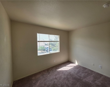 2506 Lady Elizabeth Court - Photo Thumbnail 5