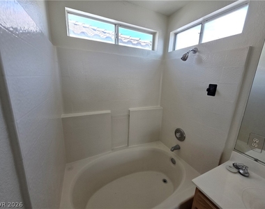 2506 Lady Elizabeth Court - Photo Thumbnail 30