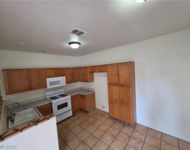 2506 Lady Elizabeth Court - Photo Thumbnail 52