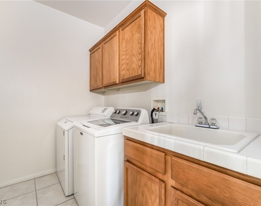 275 Full Wine Street - Photo Thumbnail 18