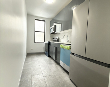 600 West 186th Street - Photo Thumbnail 1