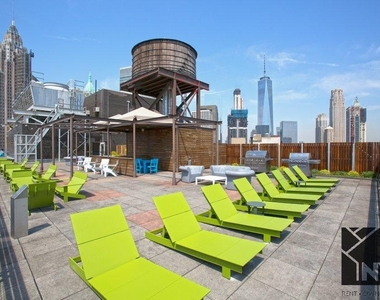 Water Street - Photo Thumbnail 12