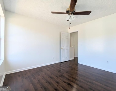 57 Inverness Trace - Photo Thumbnail 17