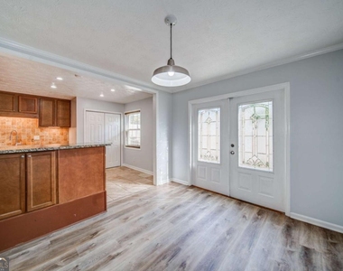 280 Winding River Road - Photo Thumbnail 13