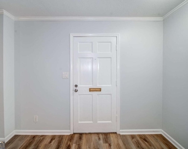 280 Winding River Road - Photo Thumbnail 2