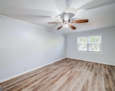 280 Winding River Road - Photo Thumbnail 6