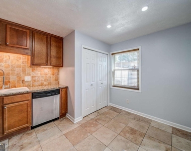 280 Winding River Road - Photo Thumbnail 11