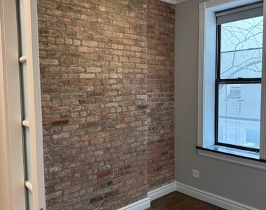 246 Mott Street - Photo Thumbnail 8