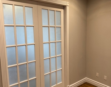 246 Mott Street - Photo Thumbnail 5