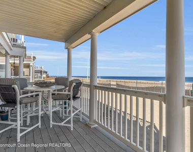 239 Beachfront - Photo Thumbnail 4