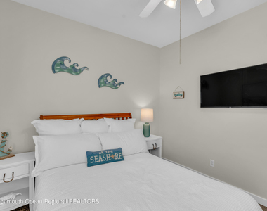 239 Beachfront - Photo Thumbnail 22