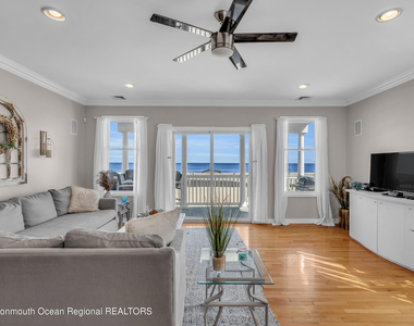 239 Beachfront - Photo Thumbnail 6