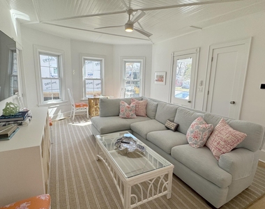258 Osborne Avenue - Photo Thumbnail 4