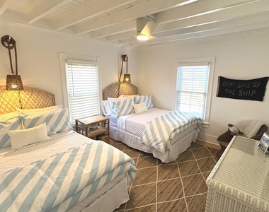 258 Osborne Avenue - Photo Thumbnail 8