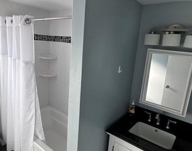 1510r Bay Boulevard - Photo Thumbnail 17