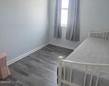 1510r Bay Boulevard - Photo Thumbnail 11