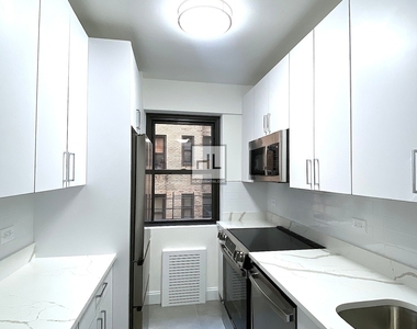 East 69th Street - Photo Thumbnail 1