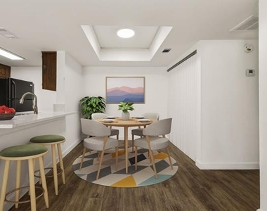 8510 Park Lane - Photo Thumbnail 5