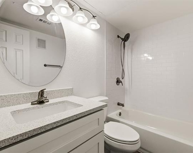 8510 Park Lane - Photo Thumbnail 12