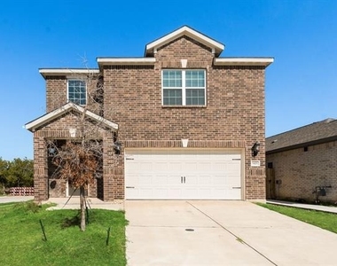 1421 Butler Avenue - Photo Thumbnail 3