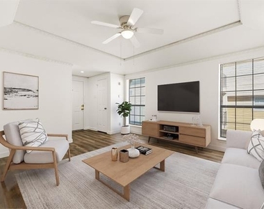8510 Park Lane - Photo Thumbnail 3