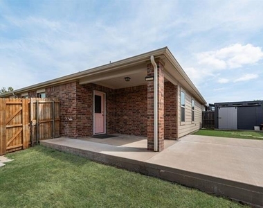 1123 Garnet Street - Photo Thumbnail 26