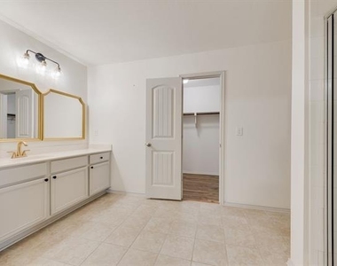 1123 Garnet Street - Photo Thumbnail 18