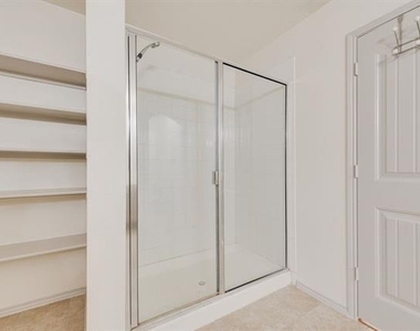 1123 Garnet Street - Photo Thumbnail 19