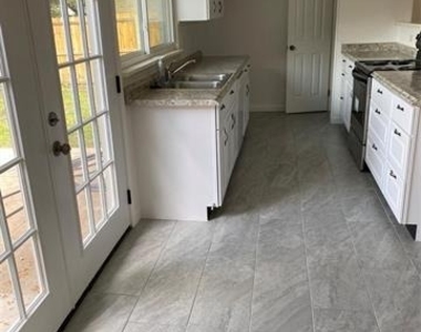 854 Timberdale Street - Photo Thumbnail 8