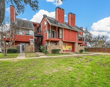 9825 Walnut Street - Photo Thumbnail 1