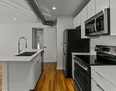 4505 Cedar Springs Drive - Photo Thumbnail 3