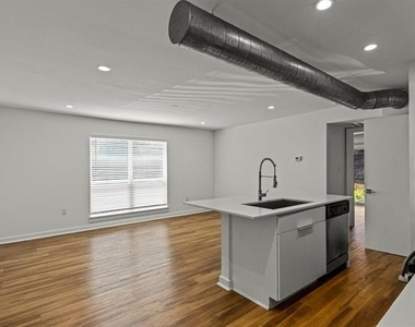 4505 Cedar Springs Drive - Photo Thumbnail 2