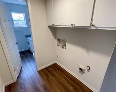 1016 W Gandy Street - Photo Thumbnail 10