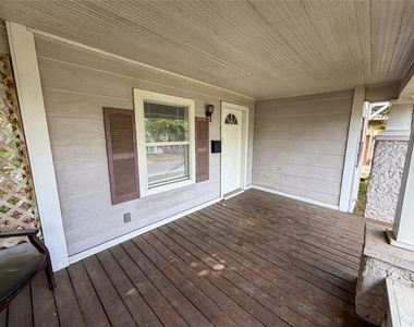114 E Hull Street - Photo Thumbnail 1
