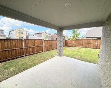 6233 Lassen Court - Photo Thumbnail 31