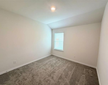 6233 Lassen Court - Photo Thumbnail 27