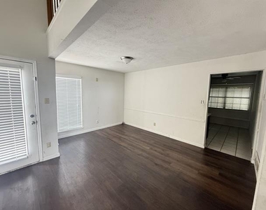 1616 Fannin Circle - Photo Thumbnail 1