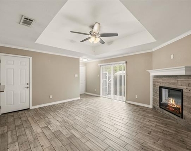 521-525 Gilcrease Street - Photo Thumbnail 1