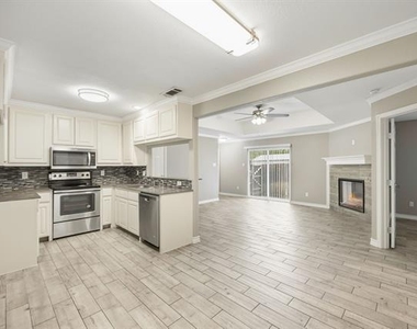 521-525 Gilcrease Street - Photo Thumbnail 5