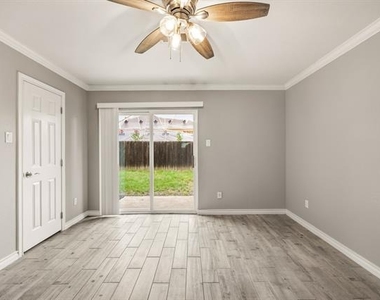 521-525 Gilcrease Street - Photo Thumbnail 9