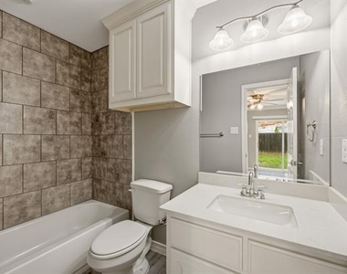 521-525 Gilcrease Street - Photo Thumbnail 10