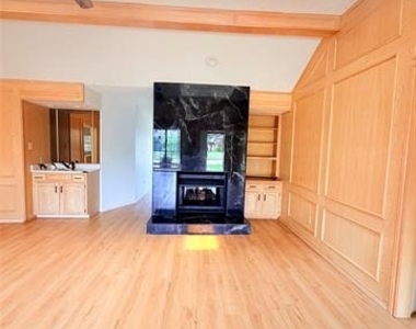 3613 Longbow Lane - Photo Thumbnail 4