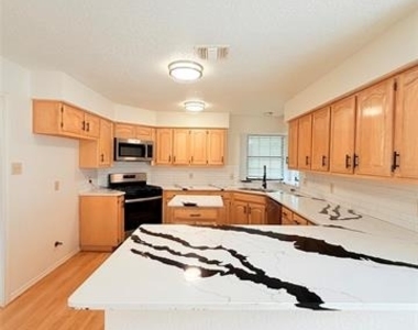 3613 Longbow Lane - Photo Thumbnail 2