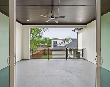 3815 Hawick Lane - Photo Thumbnail 32