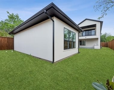 3815 Hawick Lane - Photo Thumbnail 37